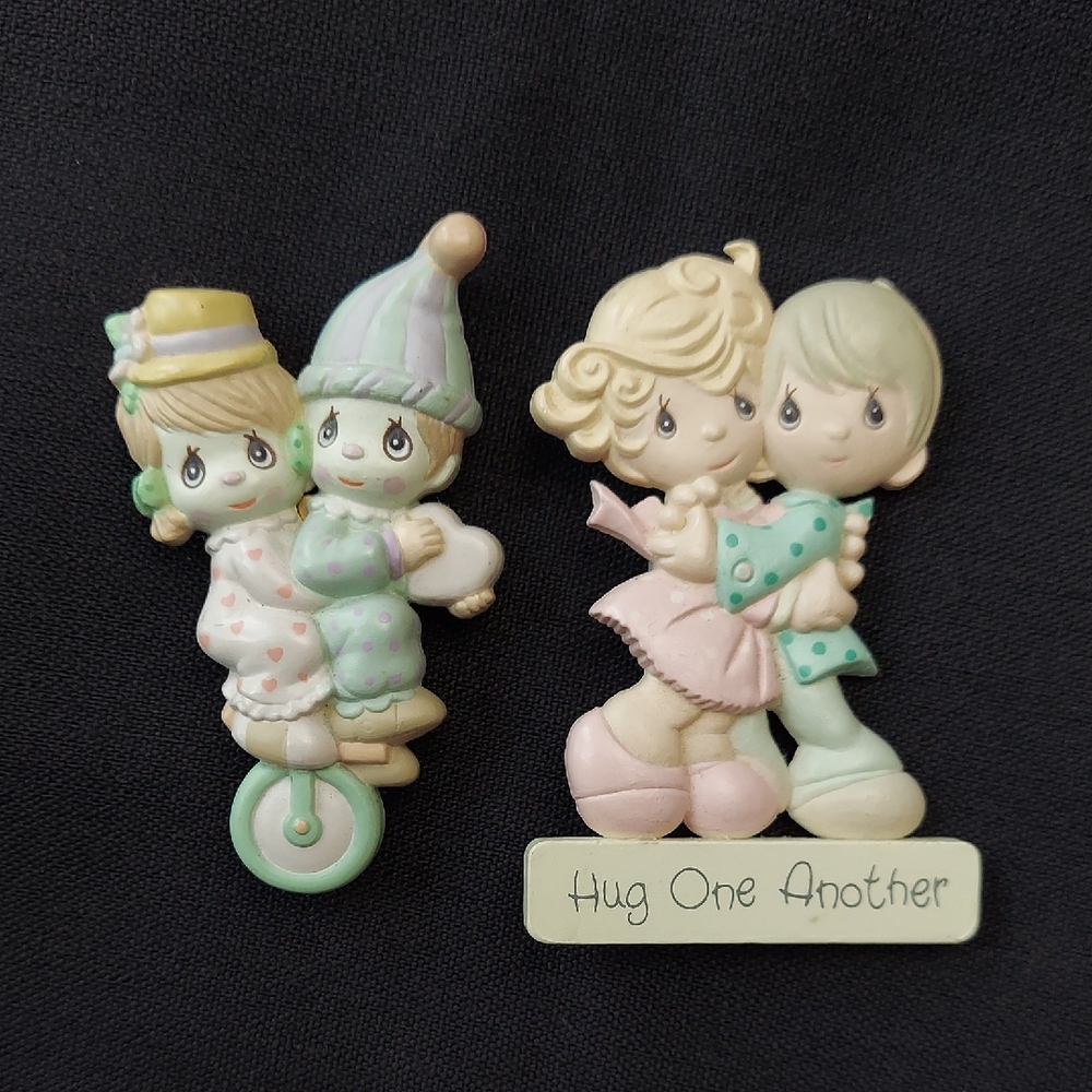 * Enesco Vintage Precious Moments Brooches Pins, Set Of 2 Pastel Colors Like New